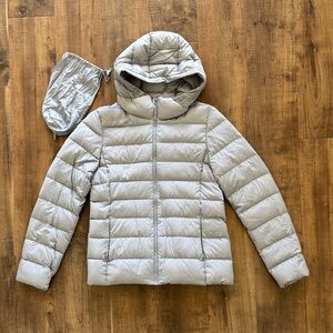 Uniqlo Women's Ultra Light down Jacket